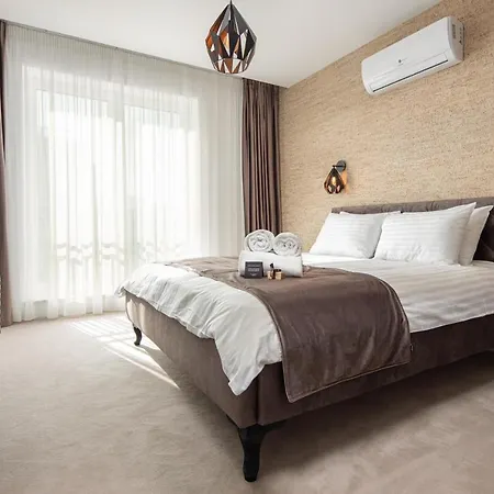 Kanopian Penthouse Apartment