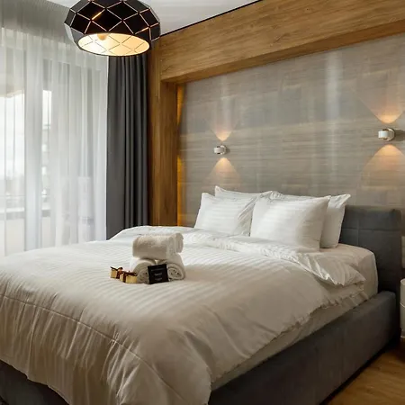 Kanopian Penthouse Apartment