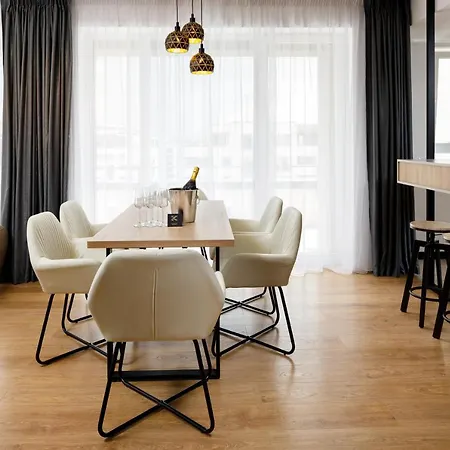 Kanopian Penthouse *